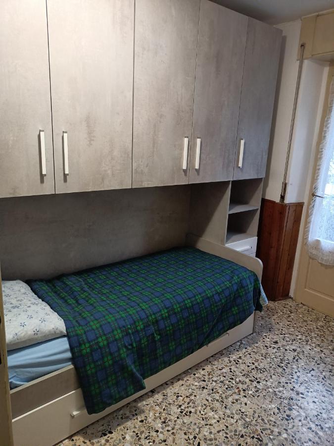 Appartamento Gianna Porto Valtravaglia Exterior photo